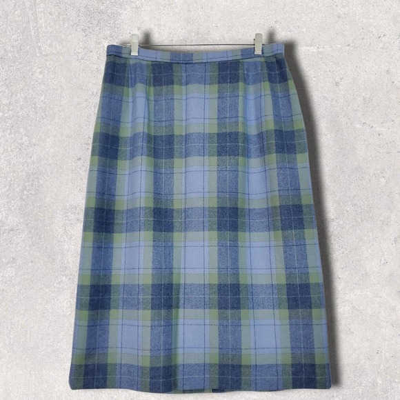 Pendleton Dresses & Skirts - Pendleton Long Blue Plaid Skirt 100% Pure Virgin Wool Pockets Size 16 Vintage